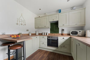 Photo 28- click for photo gallery